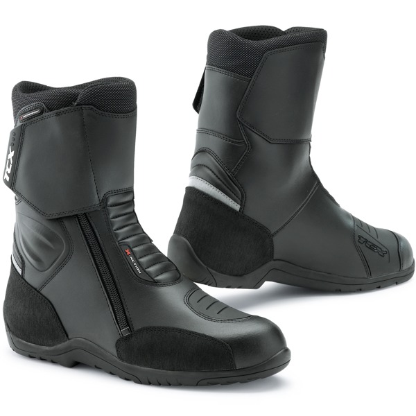 http://www.sportsbikeshop.co.uk/product_images/tcx_boots_action-wp.jpg