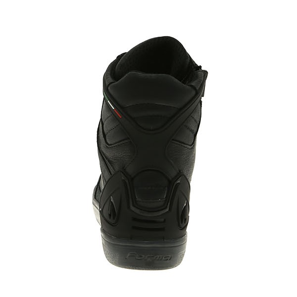 Forma_Hyper_Boots-Black-Black_rear_heel_354352.jpg