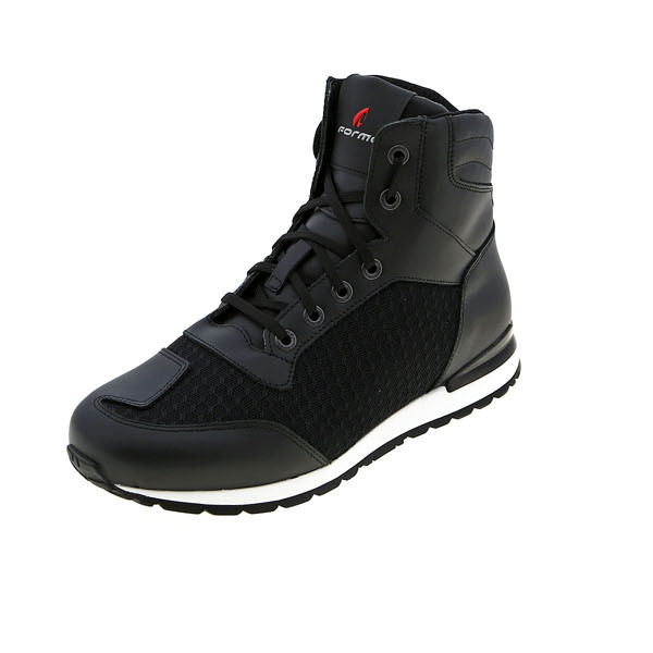 Forma_One_Flow_Leather_Boots-Black_front_left_quarter_526933.jpg