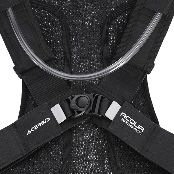 acerbis_luggage_acqua-backpack_black-white_detail6.jpg
