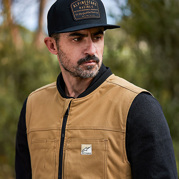 alpinestars_airbag-system_tech-air-3-v2-canvas_tan_lifestyle3.jpg