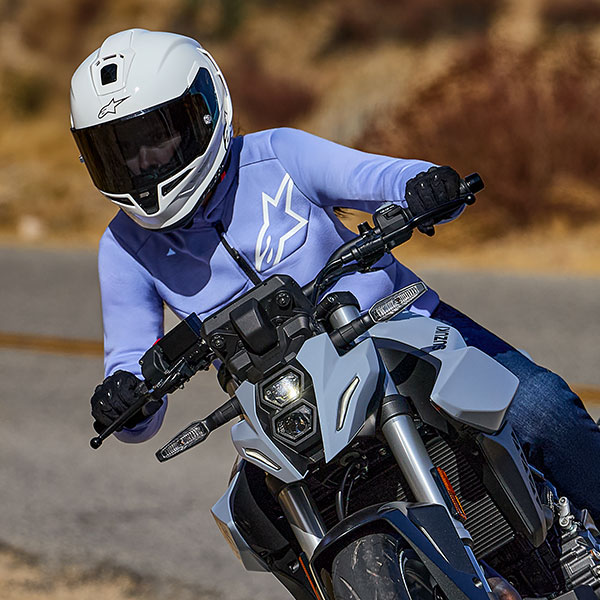 alpinestars_casual-wear_hoodie_ladies_chrome-v2-sport_blue-violet-white_lifestyle2.jpg