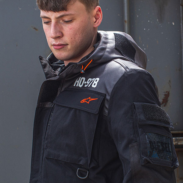 alpinestars_diesel_daiji_textile_jacket_black_lifestyle-9.jpg