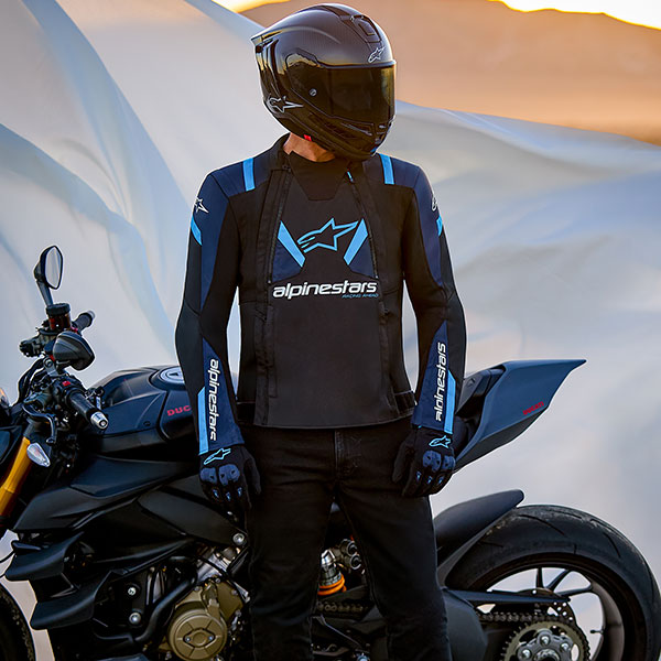 alpinestars_jacket_textile_t-stunt-air_black-dark-blue-blithe-blue_lifestyle2.jpg
