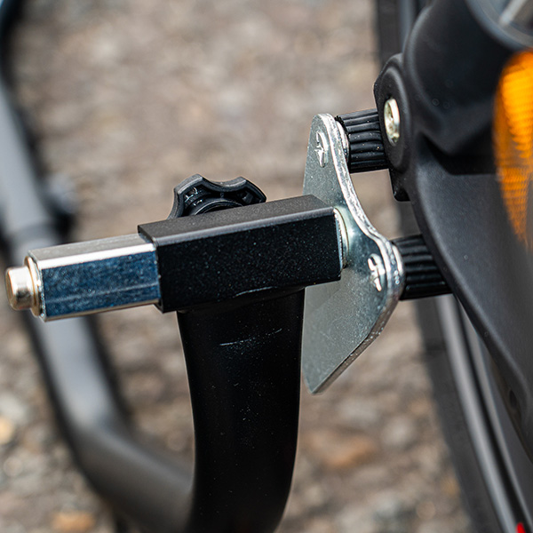 bad-dog_2025-paddock-stands_front_detail12.jpg