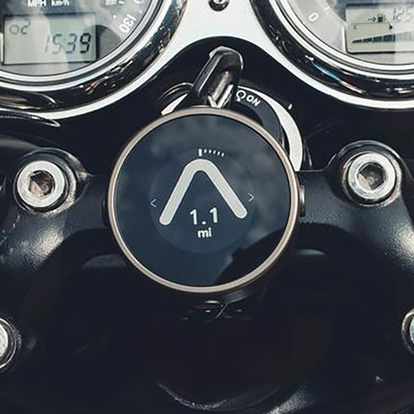 Riding Gear - Beeline Moto GPS Review - Return of the Cafe Racers