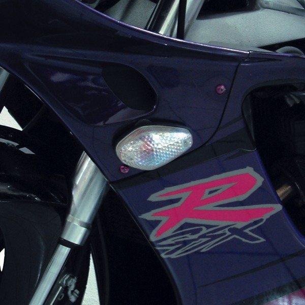 bike-it_indicators_crystal-fairing_detail1.jpg