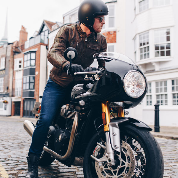 bull-it_jeans-aramid_titan-trident-ii-straight_blue_lifestyle1.jpg