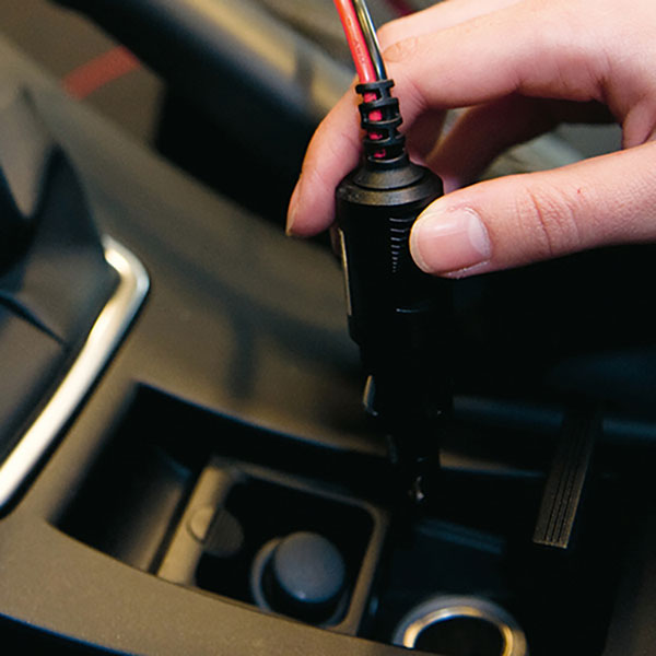 ctek_accessories_connect-cig-plug_detail1.jpg