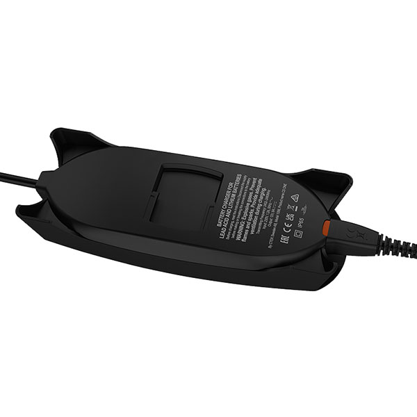 ctek_battery-charger_cs-one-adaptive-charger-maintainer_detail3.jpg