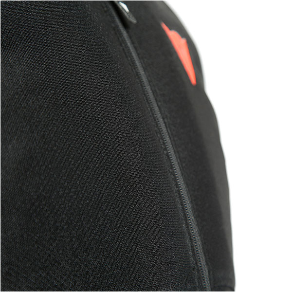 dainese_armour_pro-armor-safety-jacket-2_black_lifestyle3.jpg