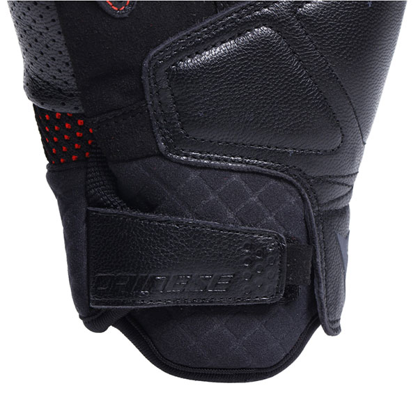 dainese_gloves-textile_unruly-ergo-tek_black-fluo-red_detail3.jpg