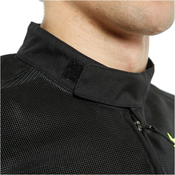 dainese_jacket-textile_sauris-2_black-black-fluo-yellow_detail6.jpg