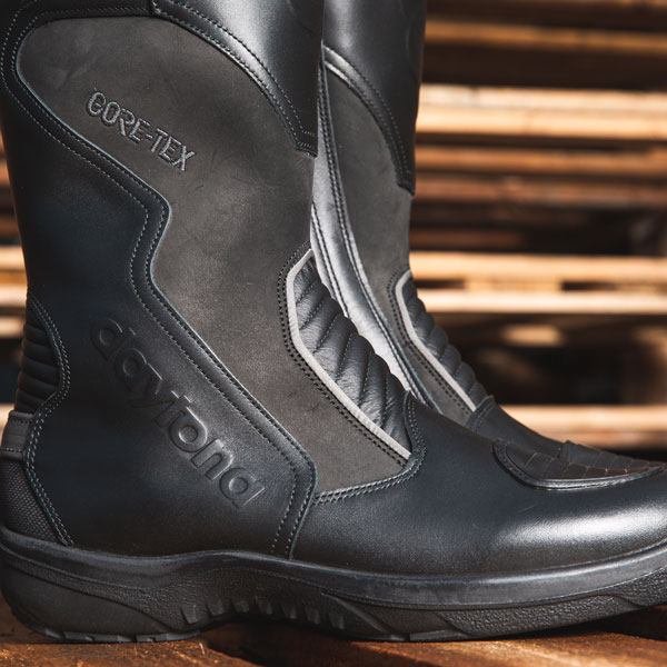 daytona spirit gtx boots
