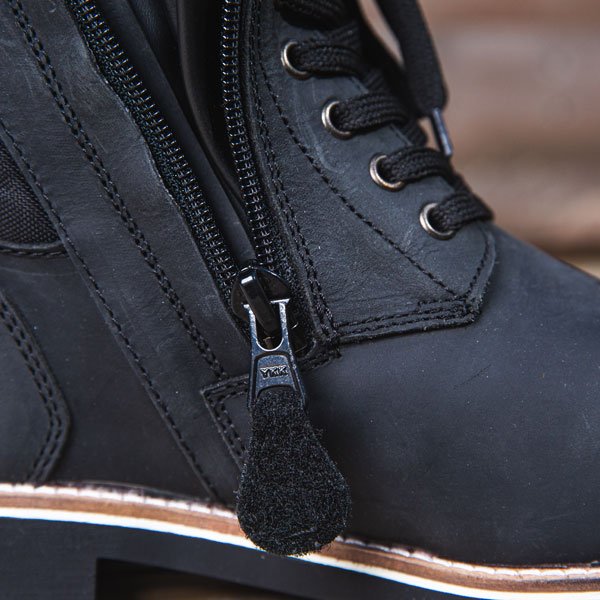 duchinni_boots_canyon_black_lifestyle5.jpg