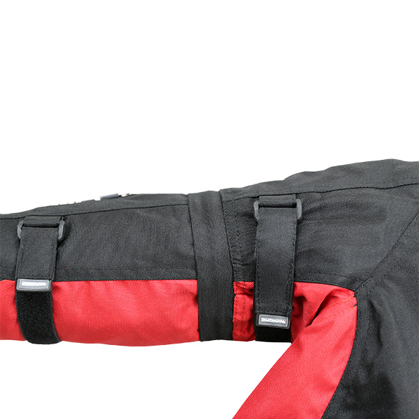 duchinni_youth_jacket_jago_black_red_sleeve_detail.jpg