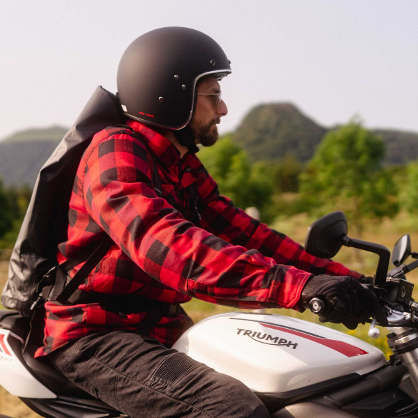 dxr_jackets_tommy-textile-overshirt_red_lifestyle1.jpg