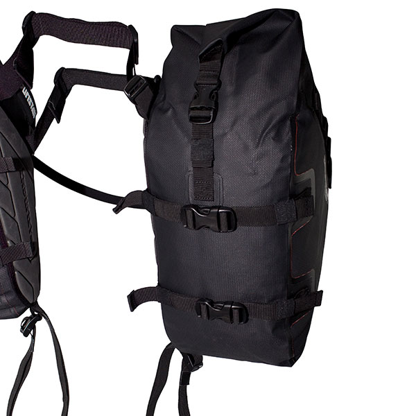 enduristan_panniers_blizzard_large_lusa-007-l_detail5.jpg