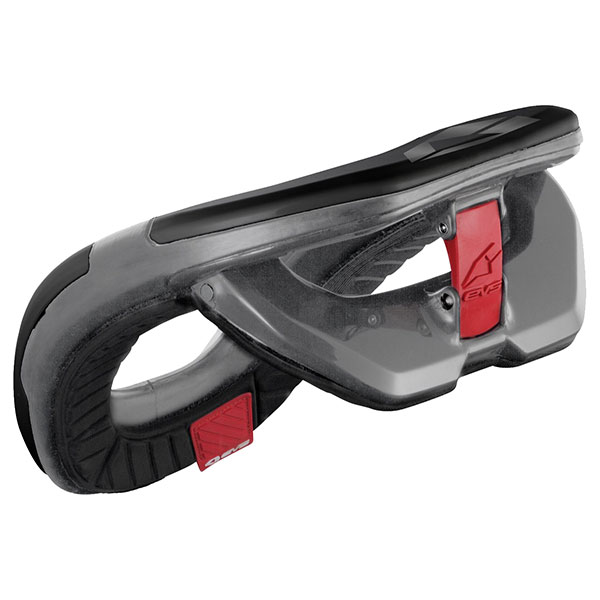 evs_baselayer_r4-race-collar_detail.jpg