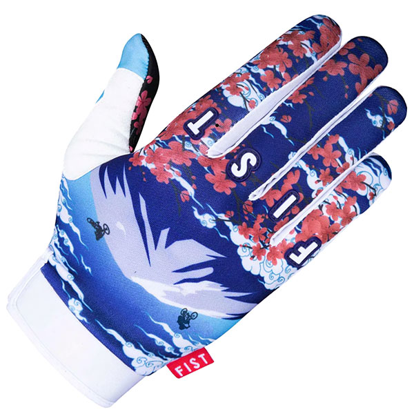 fist-handwear_gloves_kai-sakakibara_mt-fuji.jpg