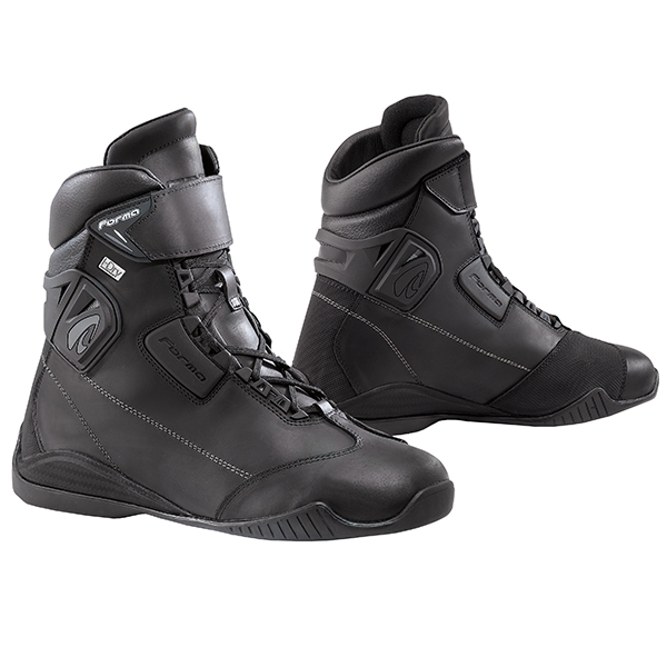 Image of Forma Tribe HDry Leather Boots - Black