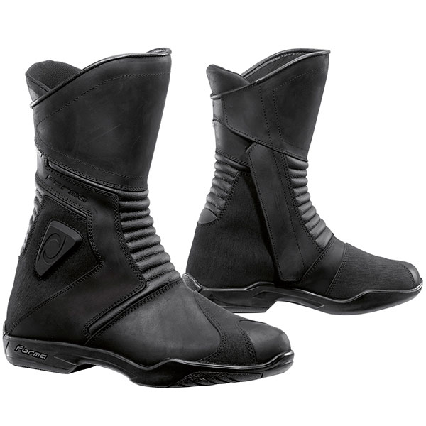 forma_boots_voyage_black.jpg