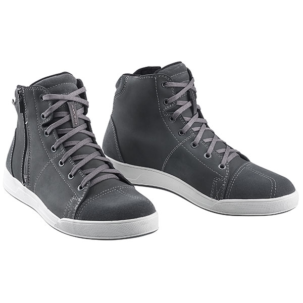 gore tex casual boots