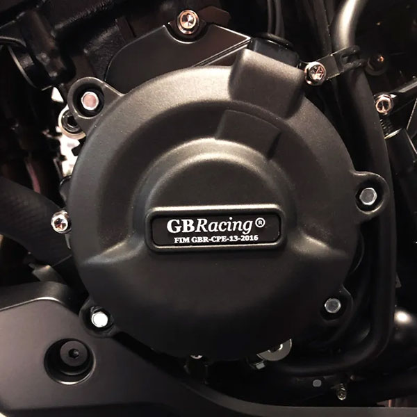 gb-racing_crash-protectors_engine-cover-set_suzuki-gsxs-1000-l5-m2_lifestyle2.jpg