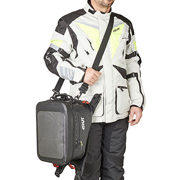 givi_luggage_tank-bag_grt715_detail4.jpg