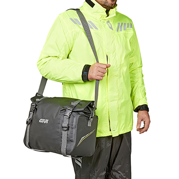 givi_soft-luggage_cargo-bag_ea120_detail4.jpg