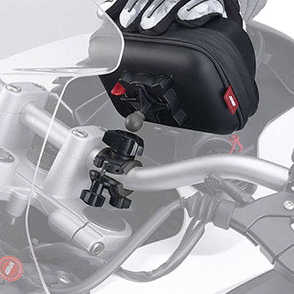 givi_soft-luggage_quick-release-phone-and-satnav-holder_deatail2.jpg
