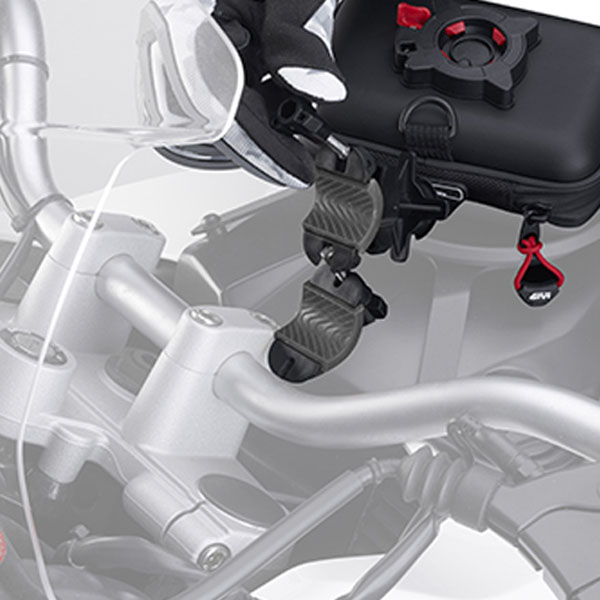 givi_soft-luggage_quick-release-phone-and-satnav-holder_deatail3.jpg