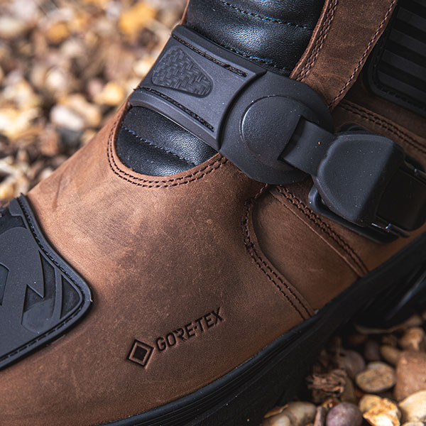 held_boots_brickland_brown_lifestyle-13.jpg