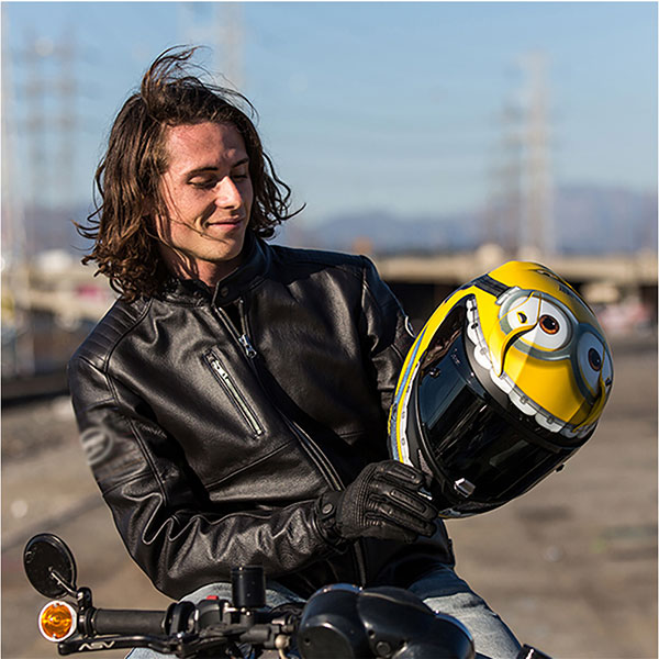 hjc_helmet_rpha-11_otto-minion_lifestyle2.jpg