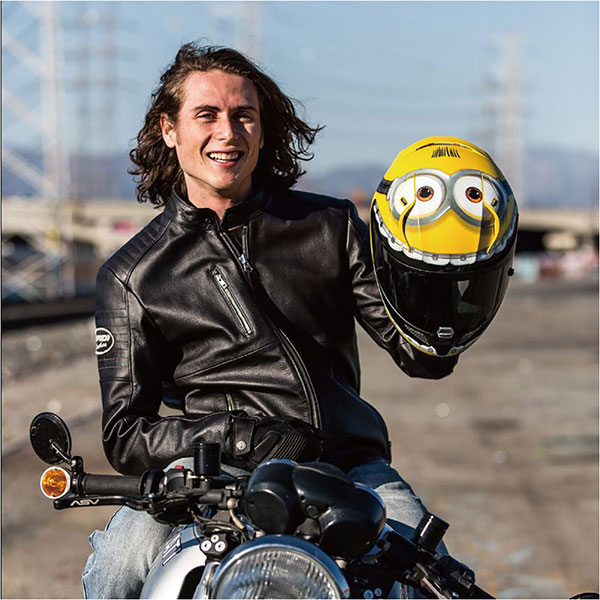 hjc_helmet_rpha-11_otto-minion_lifestyle3.jpg