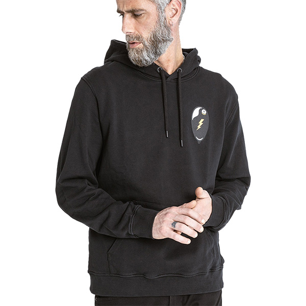 john-doe_casual-wear_byd-ii-hoodie_black_lifestyle1.jpg