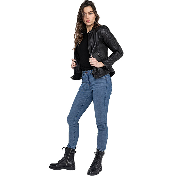 john-doe_jeans_ladies-mono-ruby-aramid-denim_light-blue_lifestyle1.jpg