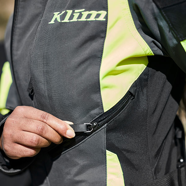 klim_ladies_jacket_latitude_hi-vis_lifestyle4.jpg