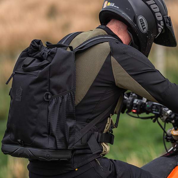 knox-studio-rucksack-mk3-black-detail-12.jpg
