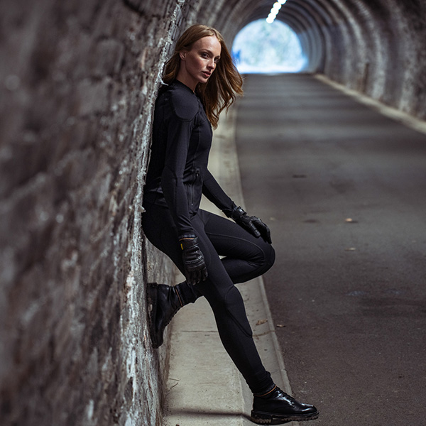 knox_clothing_trousers_action-pro-trousers_lifestyle2.jpg