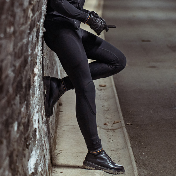 knox_clothing_trousers_action-pro-trousers_lifestyle3.jpg