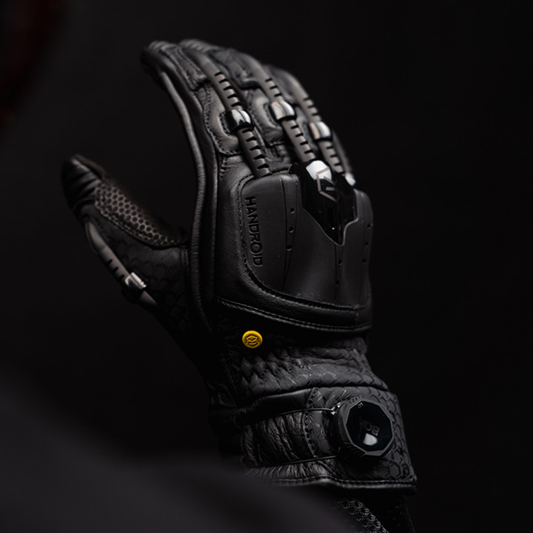 knox_handroid_mk5_pod_black_glove_detail5.jpg