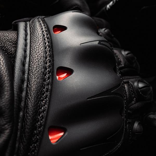 knox_oulton_gloves_red_black_detail7.jpg