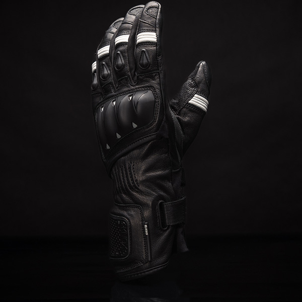 knox_oulton_gloves_white_black_detail5.jpg