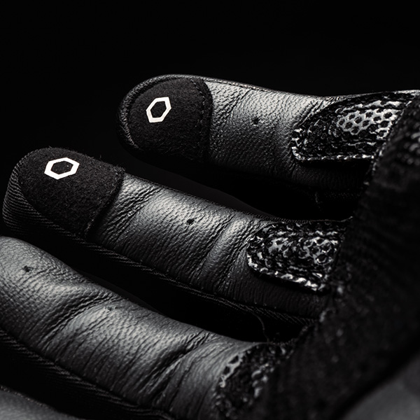knox_oulton_gloves_white_black_detail7.jpg