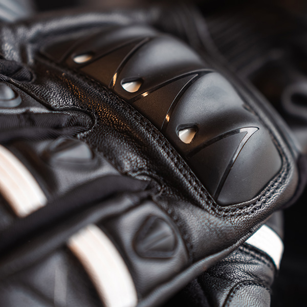 knox_oulton_gloves_white_black_detail8.jpg