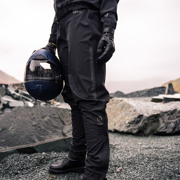 knox_walker_overpants_black_detail5.jpg