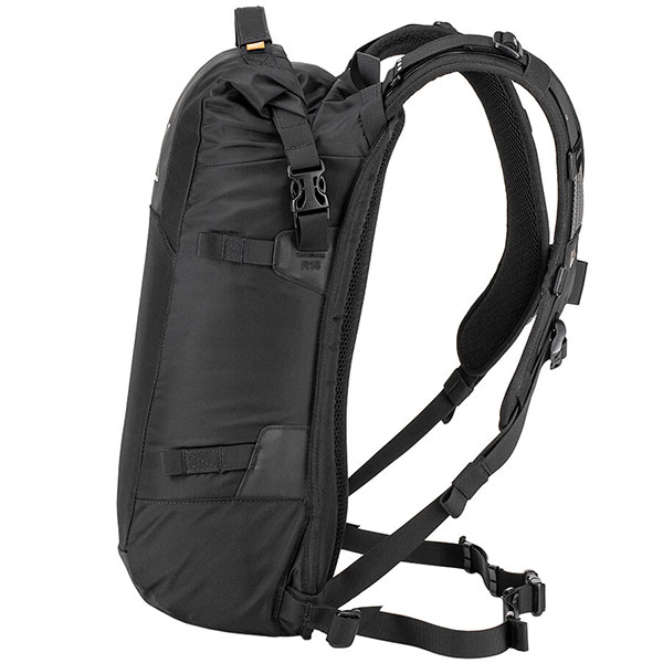 kriega_motorcycle-luggage_-r16_backpack-rucksack_black_detail2.jpg