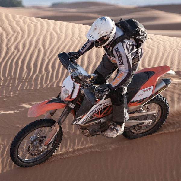 kriega_r15_life2.jpg