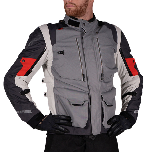 leatt_textile-jackets_adv-5-5-multitour_iron_detail2.jpg